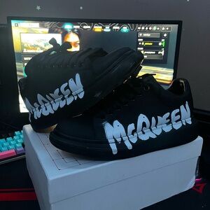 Got da box want cash but if u got sum we could trade